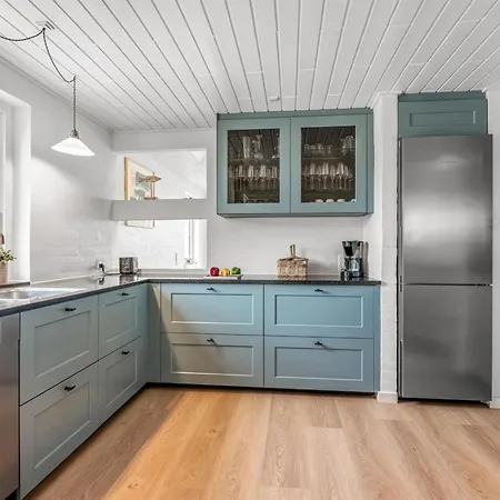 Dom wakacyjny Stillan - 150m From The Sea By Interhome