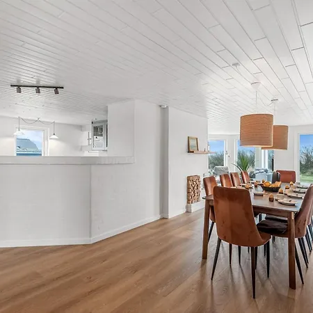 Stillan - 150m From The Sea By Interhome